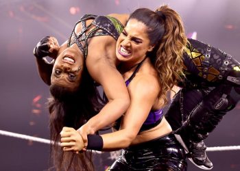 Raquel Gonzalez y Ember Moon