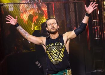 Adam Cole seguiría sin firmar un nuevo contrato con WWE