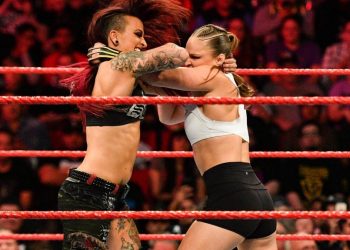 Ruby Riott habla acerca de las luchas que sostuvo con Ronda Rousey