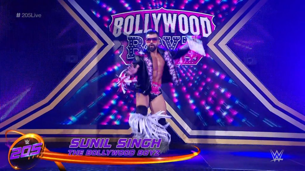 Sunil Singh cae lesionado en WWE 205 Live