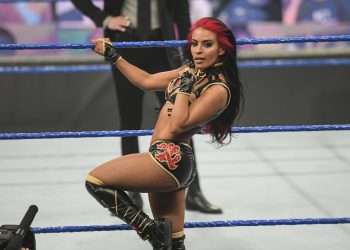 Zelina Vega regresa a WWE en SmackDown