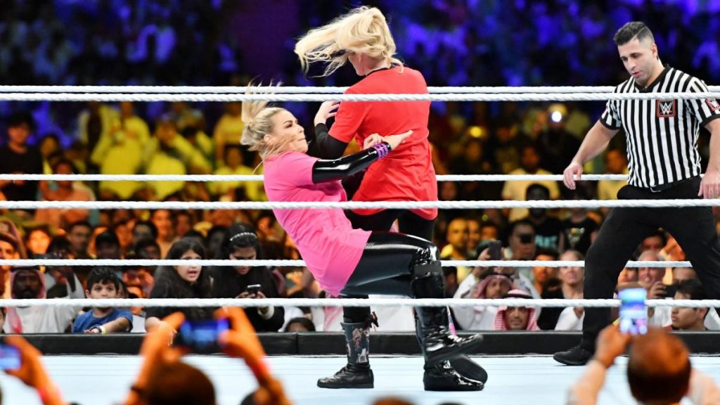 WWE querría celebrar la final del Queen of the Ring en Arabia Saudí