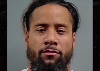 Jimmy Uso fue arrestado por conducir bajo influencia de alcohol