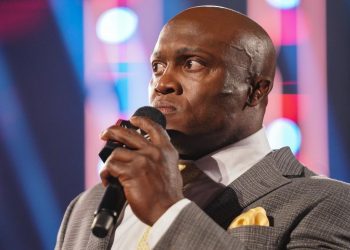 Vince McMahon no permitió a Bobby Lashley competir en UFC