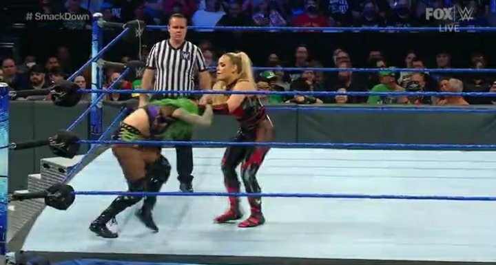 Natalya regresa a WWE en SmackDown