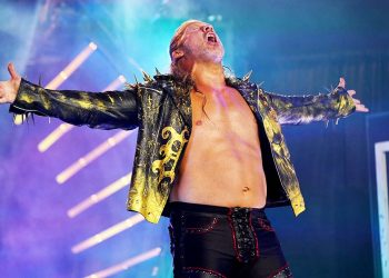 Chris Jericho ha sido hospitalizado durante un tour con Fozzy