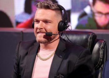 Pat McAfee habla sobre la posibilidad de volver a luchar