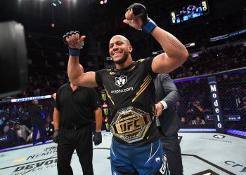Ciryl Gane es el nuevo Campeón Interino de Peso Pesado tras derrotar a Derrick Lewis en UFC 265