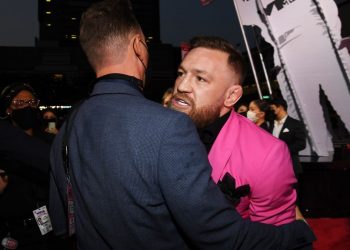 Conor McGregor, involucrado en un altercado con Machine Gun Kelly en los MTV Video Music Awards