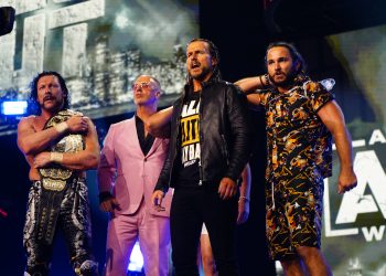 Adam Cole debuta en AEW y se une a The Elite
