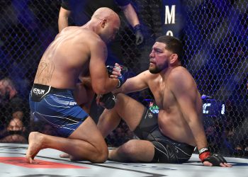 Nick Diaz cae derrotado ante Robbie Lawler por TKO en UFC 266