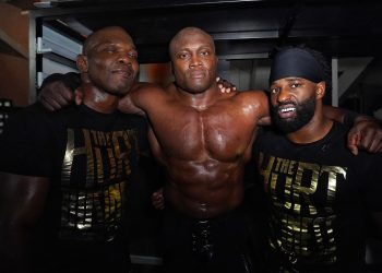 The Hurt Business se reúnen de nuevo en RAW