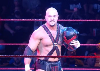 Karrion Kross escribe misterioso mensaje en redes sociales sobre las máscaras