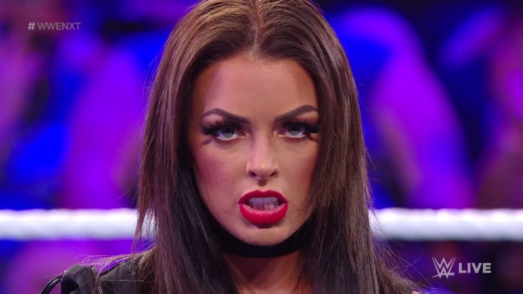 Mandy Rose estrena nuevo 'look' en el estreno de NXT 2.0
