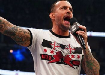 Revela la frase de CM Punk a The Young Bucks en All In