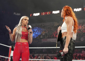 Productores de combates y segmentos del show de WWE RAW 15 de noviembre de 2021