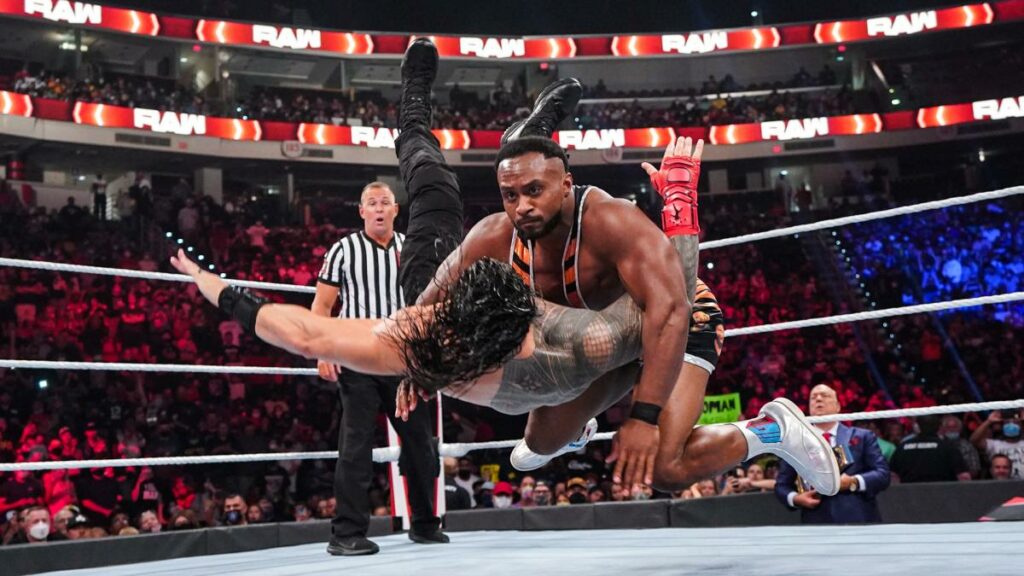 Big E habla de la lucha que sostendrá contra Roman Reigns en Survivor Series 2021