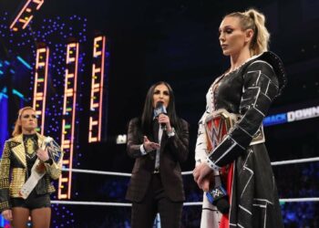 Paul Heyman habla sobre la rivalidad entre Charlotte Flair y Becky Lynch