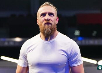 Bryan Danielson bromea con las noticias sobre sus multas