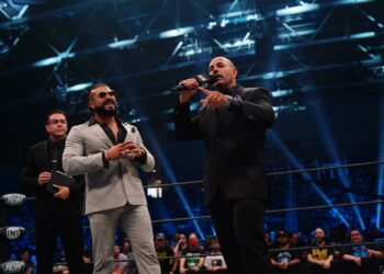 Chavo Guerrero Jr. aclara sus comentarios sobre la falta de dureza de Seth Rollins hacia su agresor