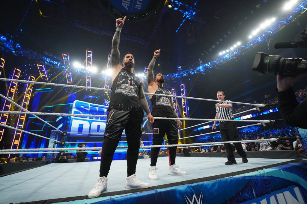Productores de combates y segmentos del show de WWE SmackDown del 17 de diciembre