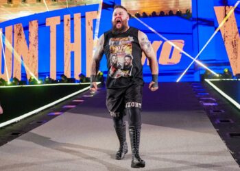 Kevin Owens explica por qué su nueva camiseta de WWE lleva un panda