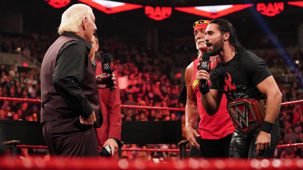 Ric Flair critica a Seth Rollins por asustarse tras ser atacado por un espectador en RAW