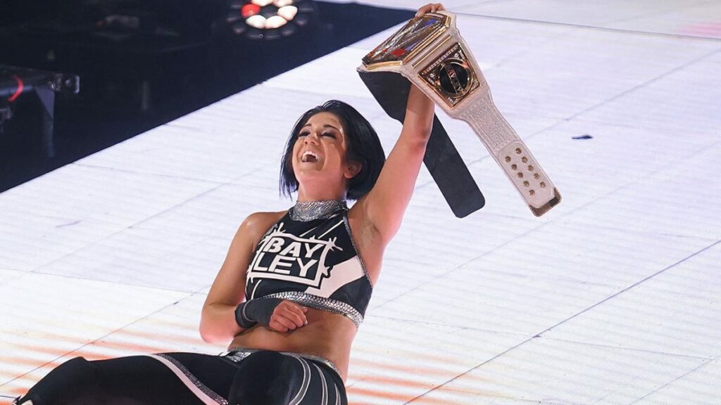 Bayley juega con un regreso a NXT para retar a Mandy Rose