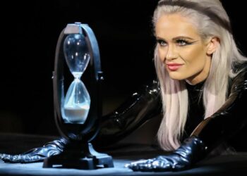 Scarlett reaparece luego de su despido de WWE