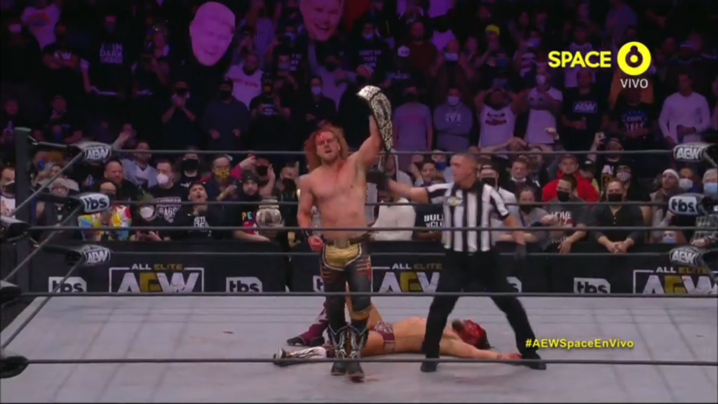 'Hangman' Adam Page vence a Bryan Danielson para retener el Campeonato Mundial de AEW en Dynamite