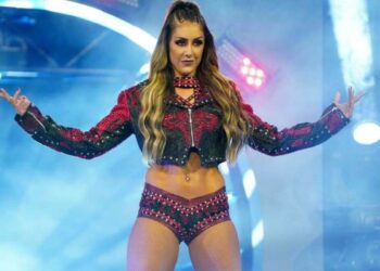 Britt Baker sobre Charlotte Flair: "Es una de las mejores de la historia"