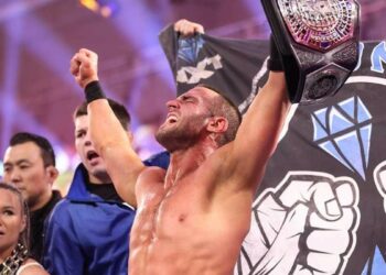 Roderick Strong podría abandonar WWE