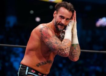 CM Punk hace referencia a WWE y a AEW en redes sociales