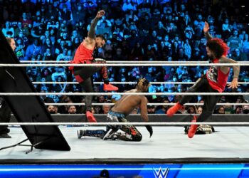 The Usos retienen los Campeonatos en Parejas tras derrotar a The New Day en SmackDown