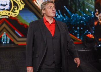 Varias superestrellas de WWE reaccionan al despido de William Regal