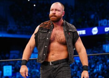 Sasha Banks quiere el regreso de Jon Moxley a WWE