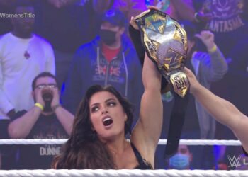 Mandy Rose retiene el Campeonato Femenino de NXT en New Year's Evil 2022