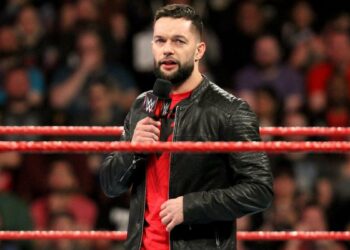 Finn Bálor revela por qué no estuvo en WWE Royal Rumble 2022