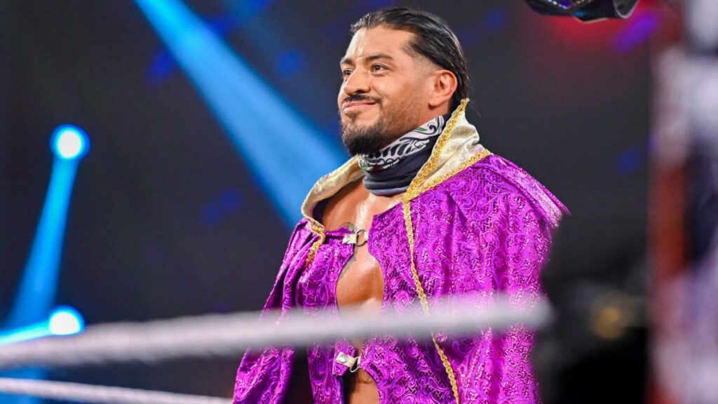 Santos Escobar nombra que superestrellas le gustaría ver en WWE NXT 2.0