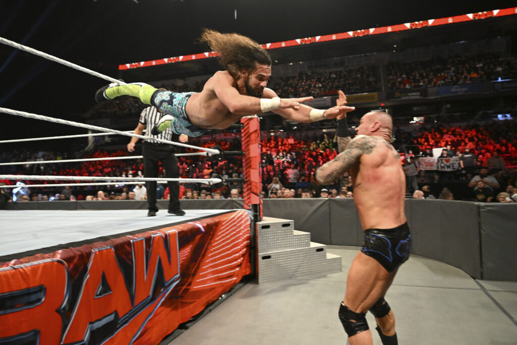Productores de combates y segmentos del show de WWE RAW 14 de febrero de 2022