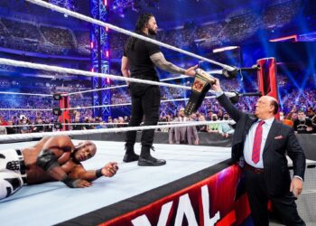 Paul Heyman insinúa que nunca abandonará a Roman Reigns