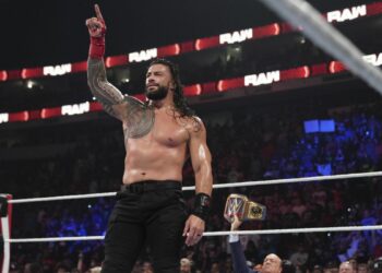 Roman Reigns ofreció ayuda a Swerve Strickland tras la salida de B-Fab de WWE