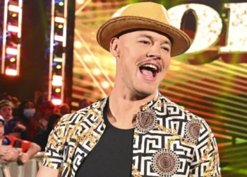 Baron Corbin: "No necesito trabajar por un perrito caliente en tu gimnasio local"