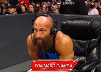 Tommaso Ciampa aparece en Monday Night Raw
