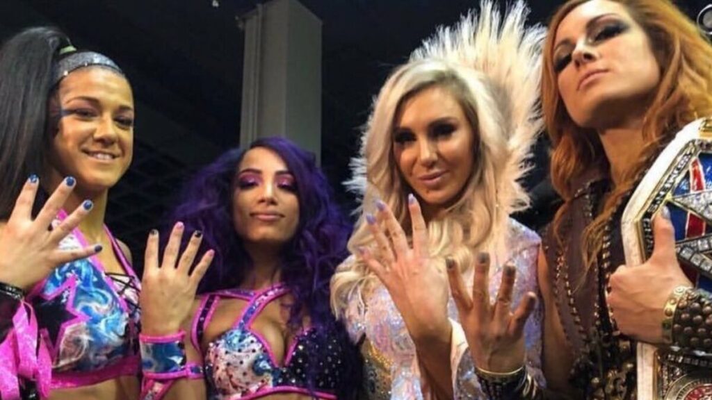 WWE consideró enfrentar a The Four Horsewomen en el evento estelar de WrestleMania 38