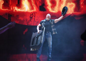 Productores de combates y segmentos del show de WWE SmackDown 18 de marzo de 2022