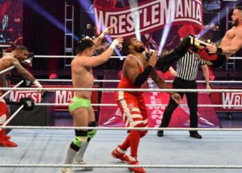 Austin Theory sobre su debut en un WrestleMania: "Fue una experiencia genial"