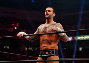 Detalles sobre los problemas en AEW desde la perspectiva del entorno de CM Punk: ¿Está lesionado?