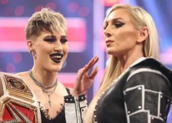 Charlotte Flair sobre Rhea Ripley: "Es el futuro de la división femenina"