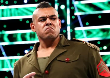 WWE no tendría intención de darle un push a Commander Azeez